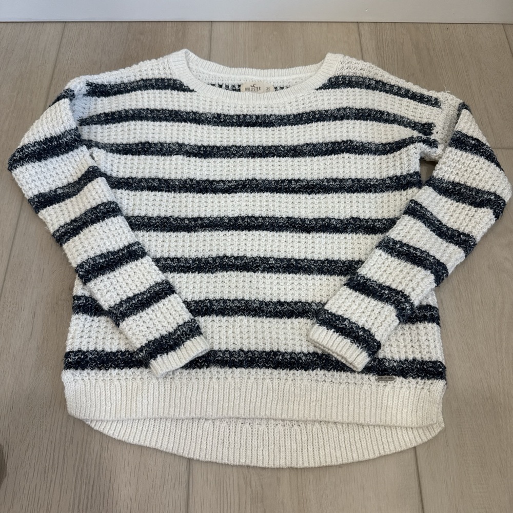 Hollister Striped Black and White Crew Neck Knit Sweater Womens size XS